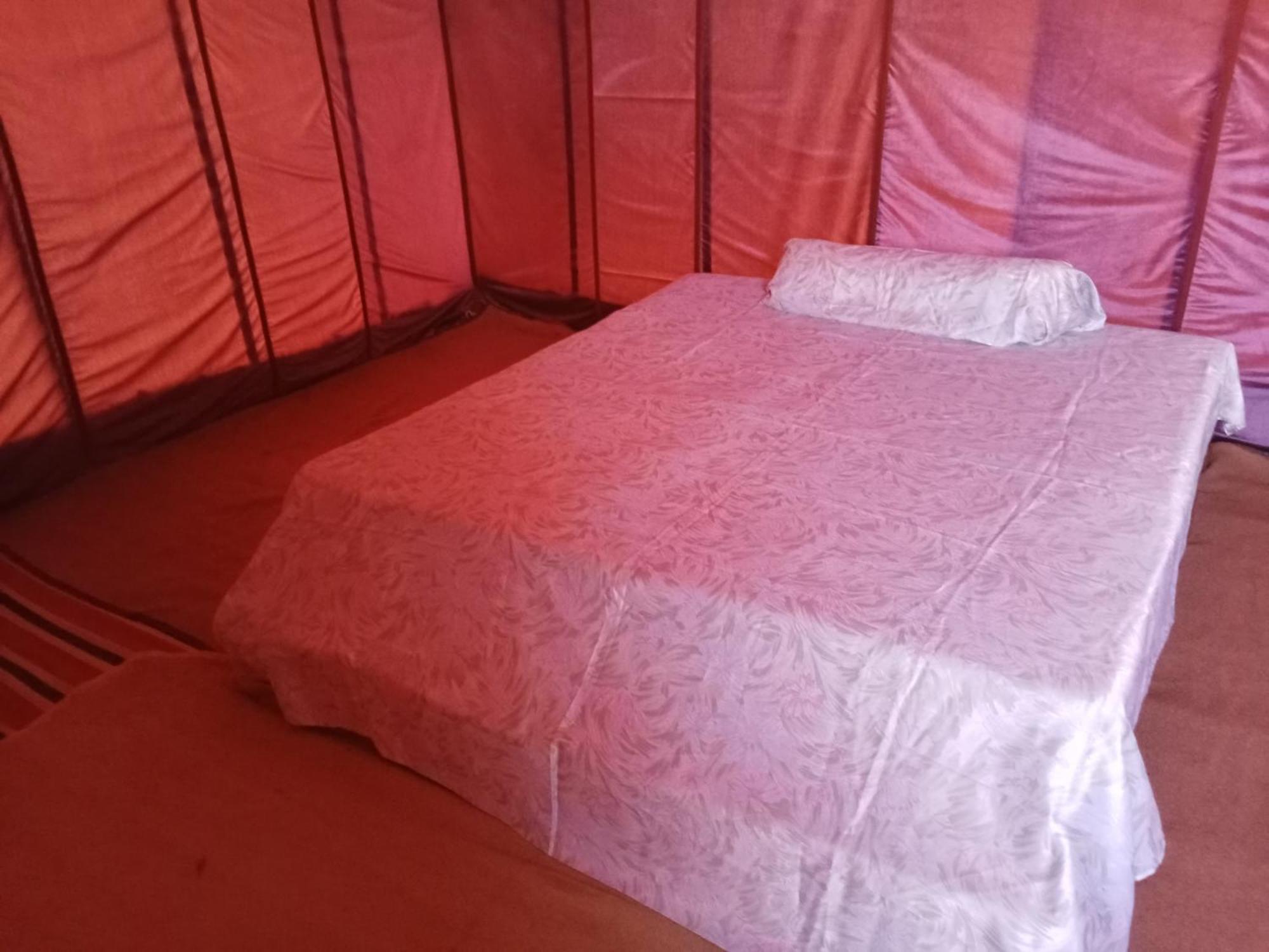 Hotel Bivouac Cote-Iriki à Foum Zguid Extérieur photo