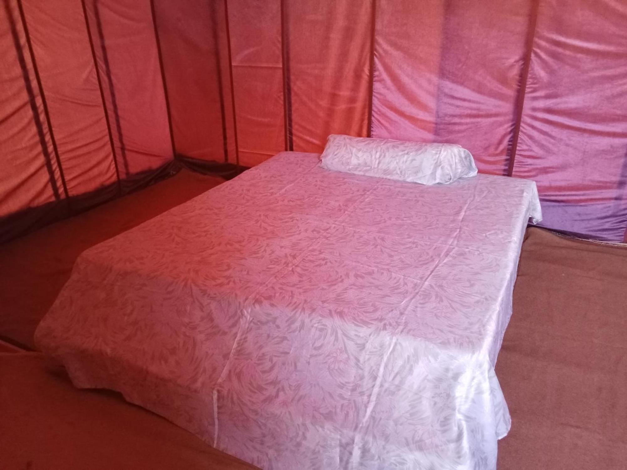 Hotel Bivouac Cote-Iriki à Foum Zguid Extérieur photo