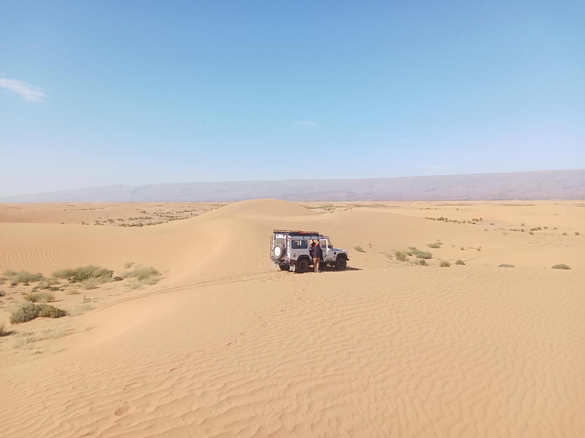 Hotel Bivouac Cote-Iriki à Foum Zguid Extérieur photo